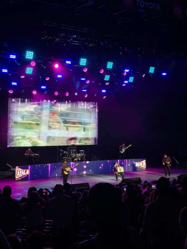 Pacific Amphitheatre, section: 3, row: Q, seat: 7