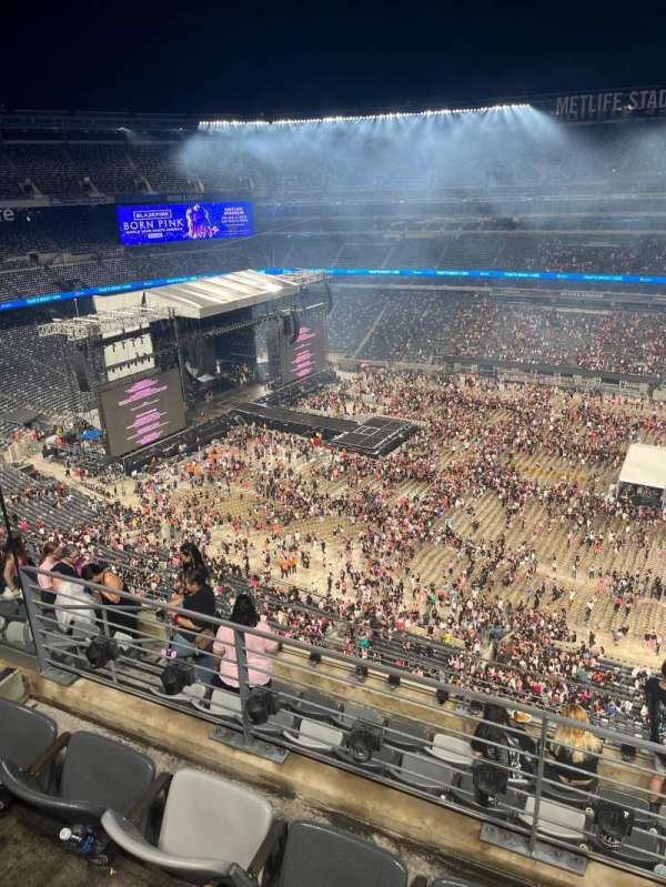 MetLife Stadium, section: 336, row: 7, seat: 13