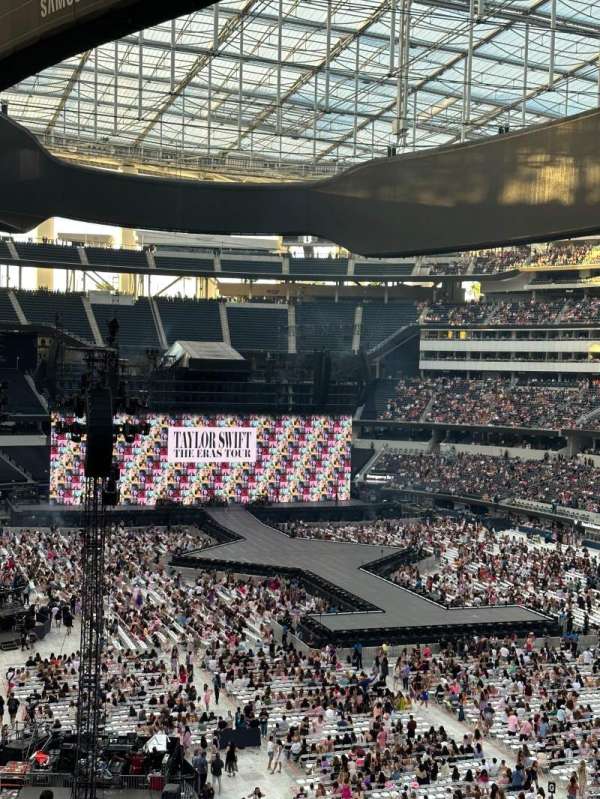 SoFi Stadium, section: 229, row: 21, seat: 3