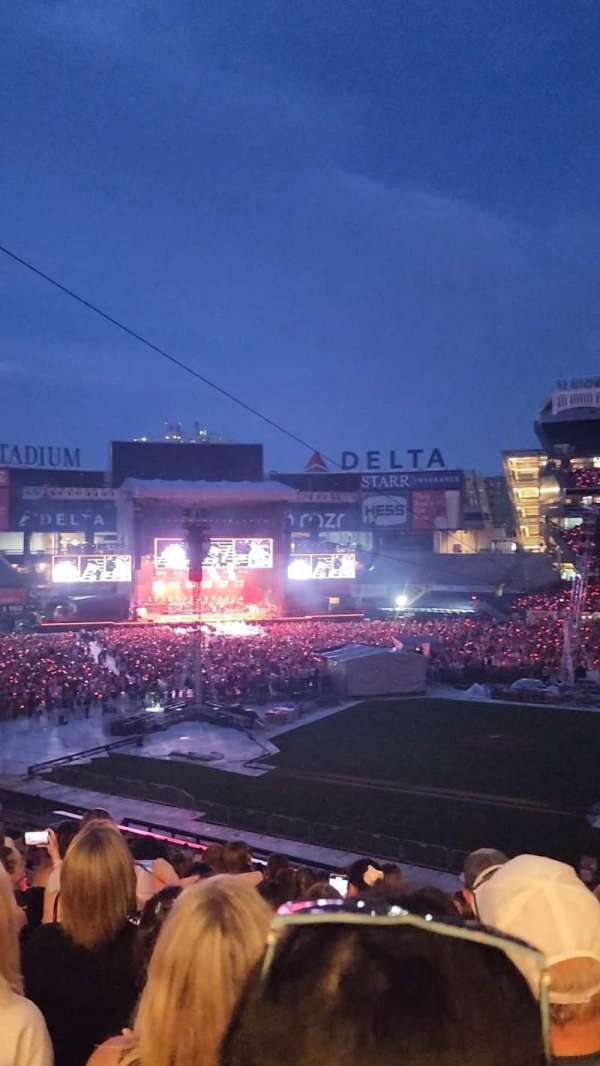Yankee Stadium, section: 222, row: 10, seat: 1