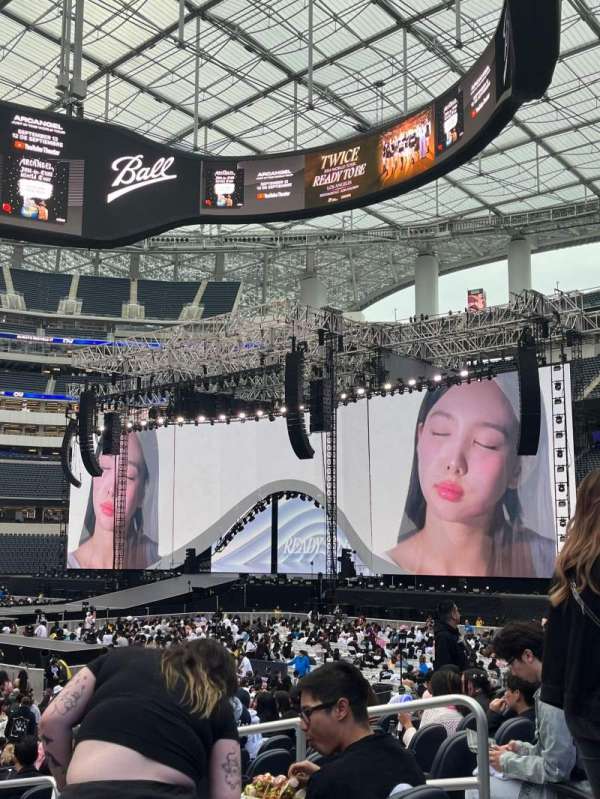 SoFi Stadium, section: vip131, row: 8, seat: 5