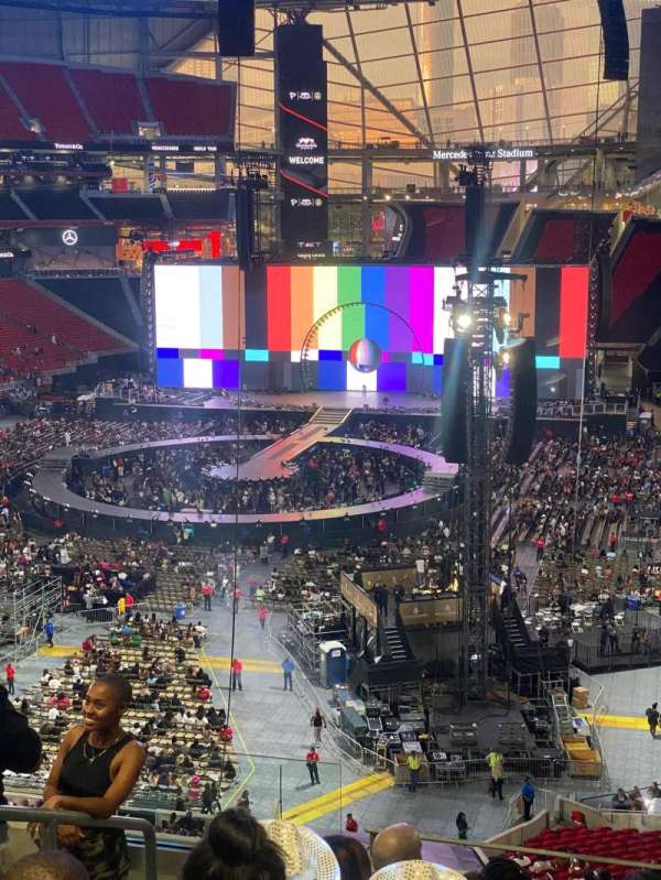 Mercedes-Benz Stadium, section: 221, row: 7, seat: 25