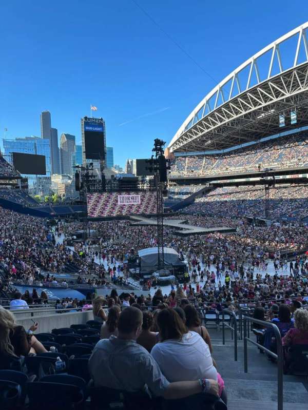 Lumen Field, section: 127, row: LL, seat: 1