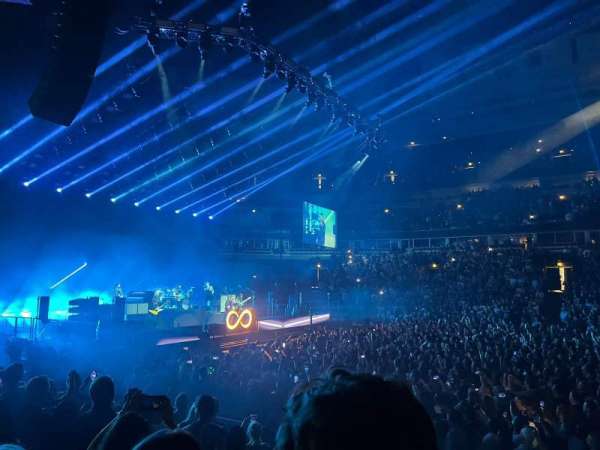 United Center, section: 112, row: 7, seat: 18