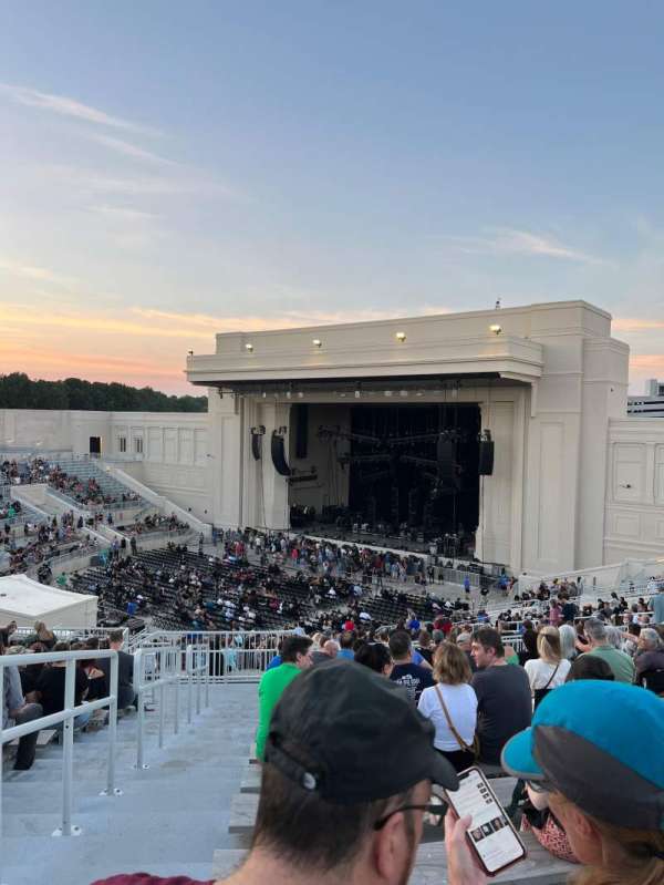 Orion Amphitheater, section: 303, row: MM, seat: 13
