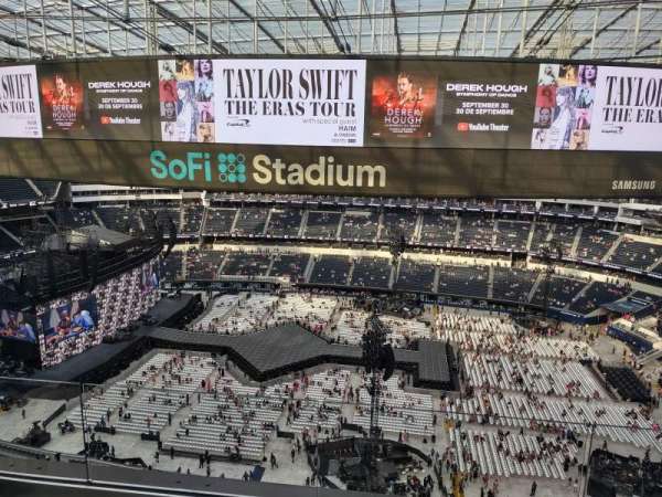 SoFi Stadium, section: 416, row: 3, seat: 6