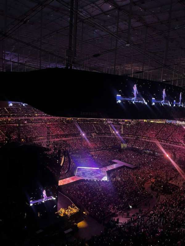 SoFi Stadium, section: 407, row: 1, seat: 14