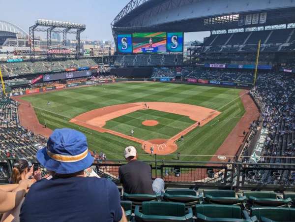 T-Mobile Park, section: 331, row: 4, seat: 8