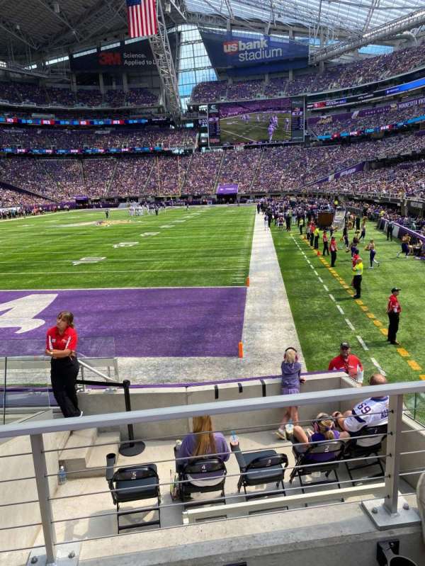 U.S. Bank Stadium, section: 138, row: 7, seat: 18