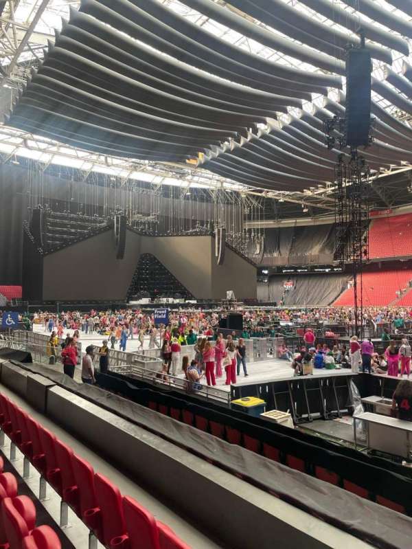 Johan Cruijff ArenA, section: 104, row: 4, seat: 108