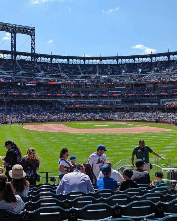 Citi Field, section: 137, row: 10, seat: 6