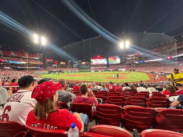 Busch Stadium, section: 152, row: 7, seat: 6