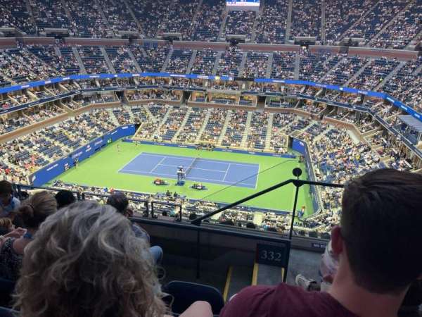 Arthur Ashe Stadium, section: 332, row: D, seat: 2