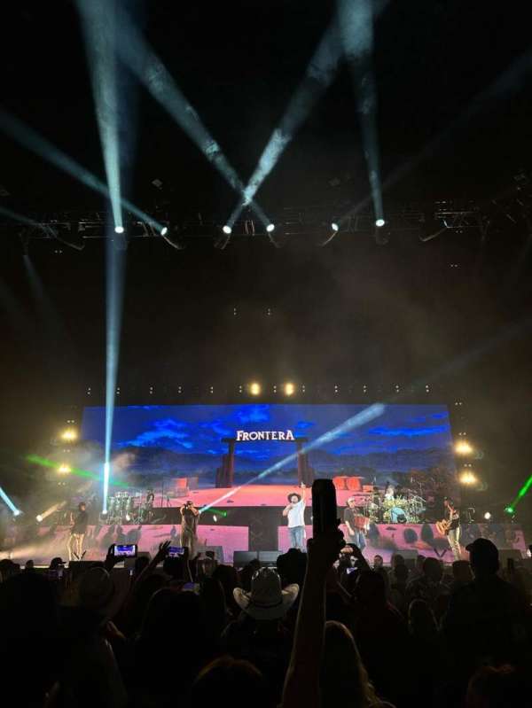 Desert Diamond Arena, section: Floor B, row: 12, seat: 12