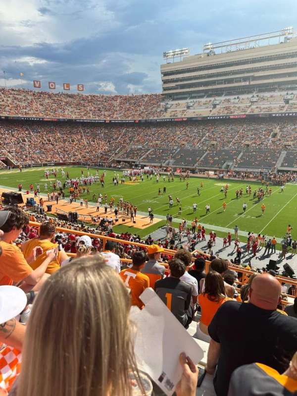 Neyland Stadium, section: Z15, row: 25, seat: 6