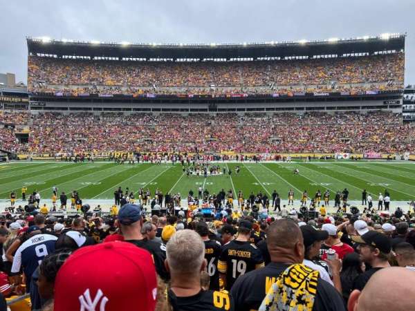 Acrisure Stadium, section: 135, row: Y, seat: 20/21