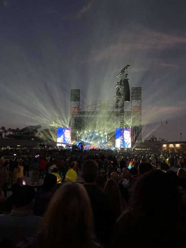 Oracle Park, section: 110, row: D, seat: 7