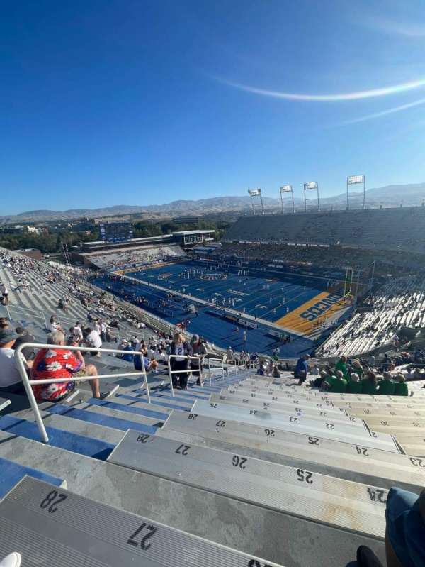 Albertsons Stadium, section: 103, row: BB, seat: 26