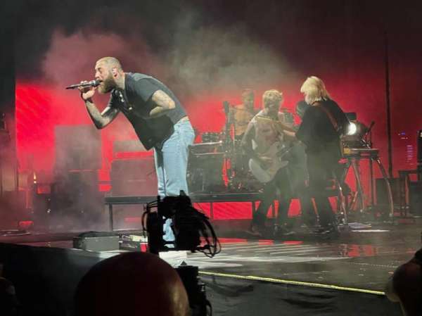 Shoreline Amphitheatre, section: 101, row: A, seat: 4