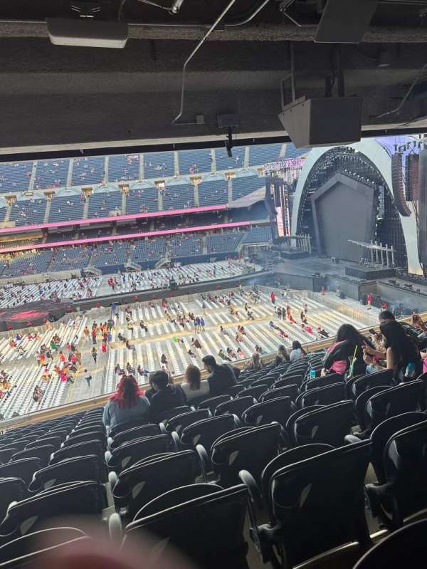 Soldier Field, section: 206, row: 17, seat: 6