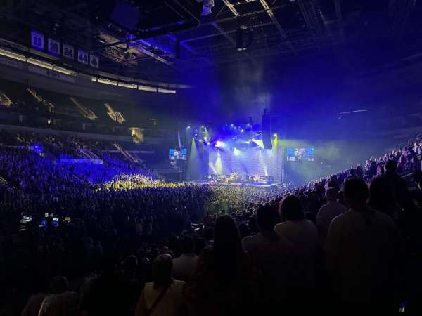 Enterprise Center, section: 106, row: Q, seat: 2