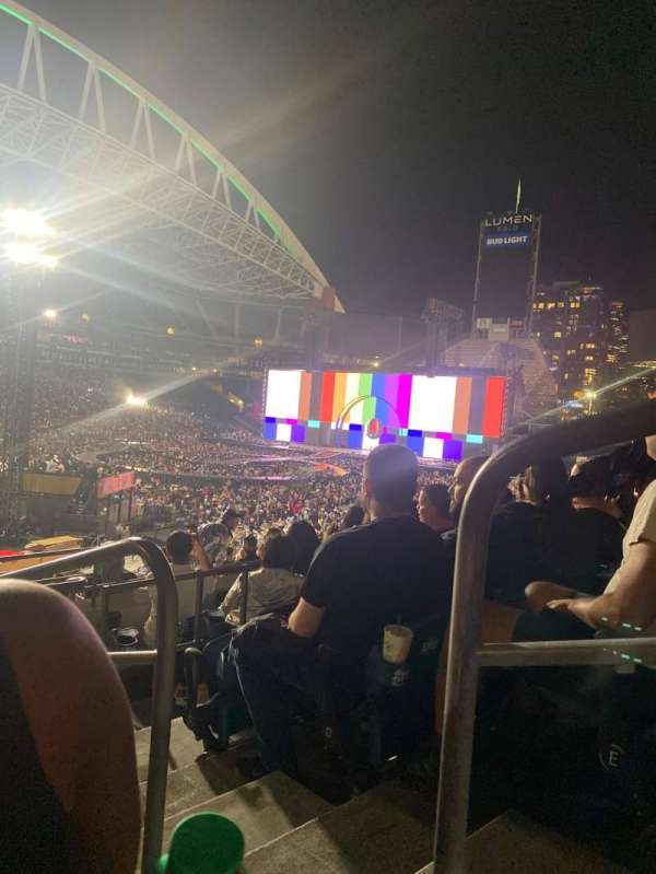 Lumen Field, section: 215, row: F, seat: 1