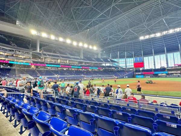 LoanDepot Park, section: 7, row: E, seat: 11