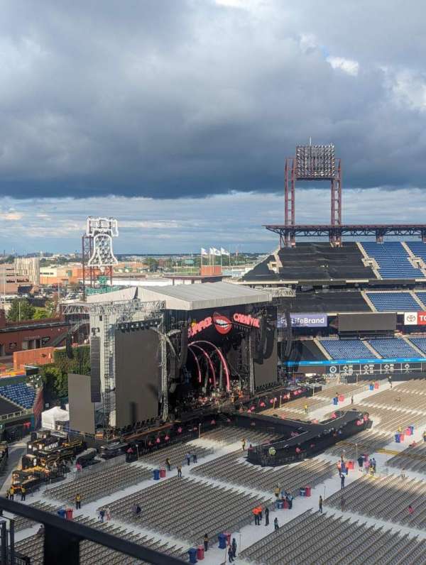 Citizens Bank Park, section: 431, row: 1, seat: 14