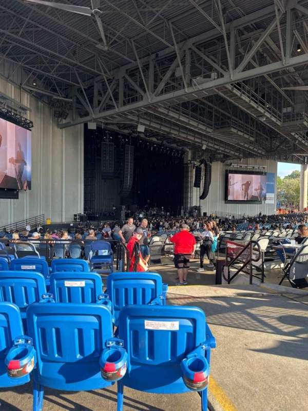Truliant Amphitheater, section: 9, row: G, seat: 2