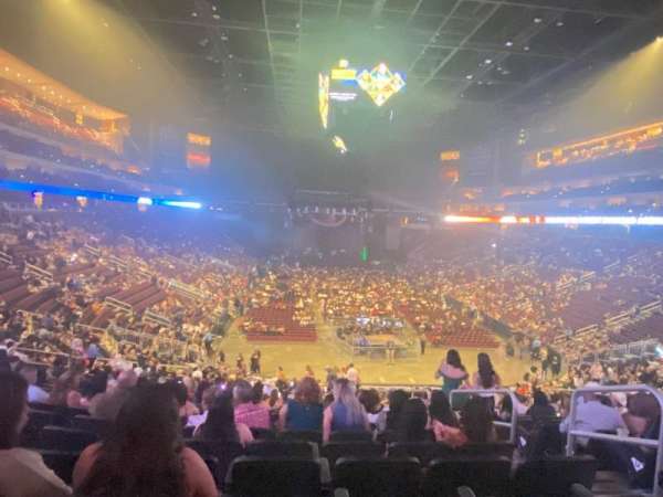 Desert Diamond Arena, section: 118, row: Y, seat: 4