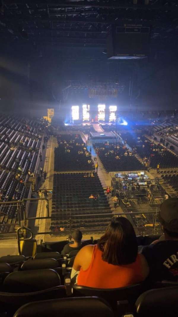 CFG Bank Arena, section: 212, row: G, seat: 9