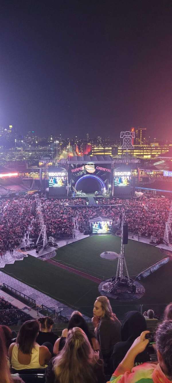 Citizens Bank Park, section: 421, row: 6, seat: 21