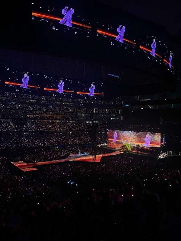 SoFi Stadium, section: C242, row: 17, seat: 4