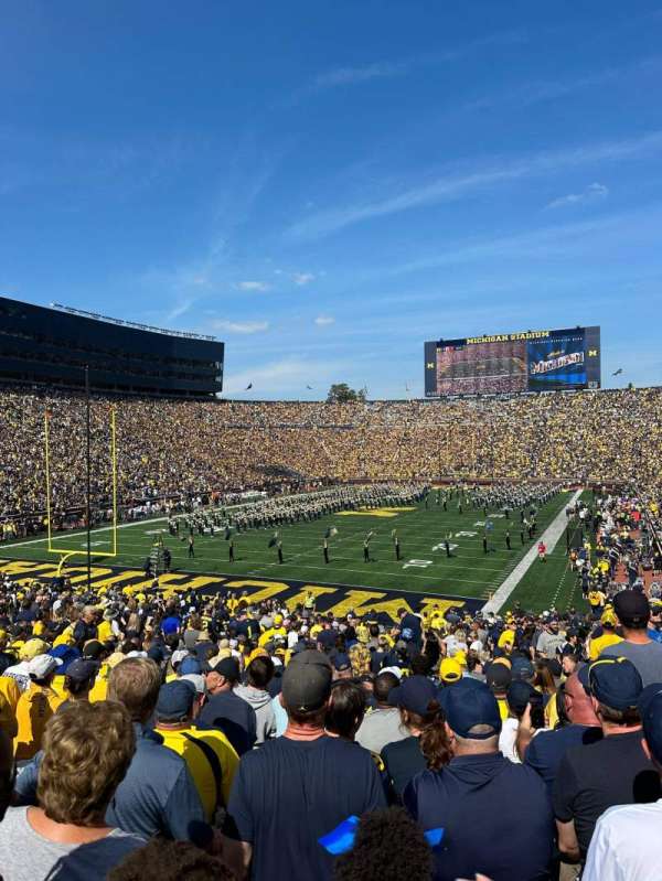 Michigan Stadium, section: 9, row: 40, seat: 4