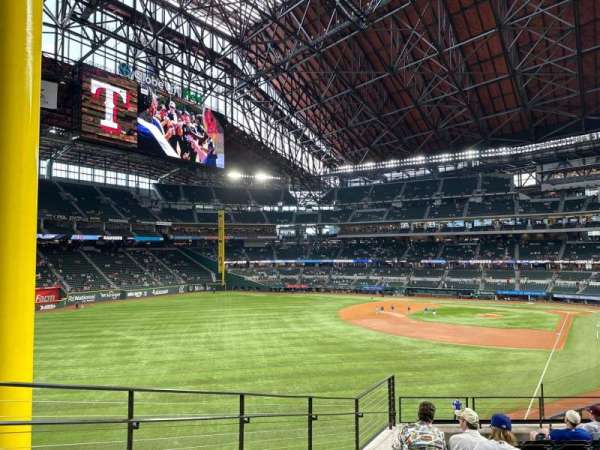 Globe Life Field, section: 101, row: 9, seat: 5