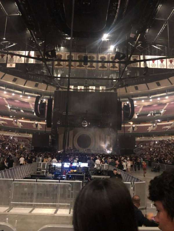 United Center, section: 106, row: 2, seat: 5