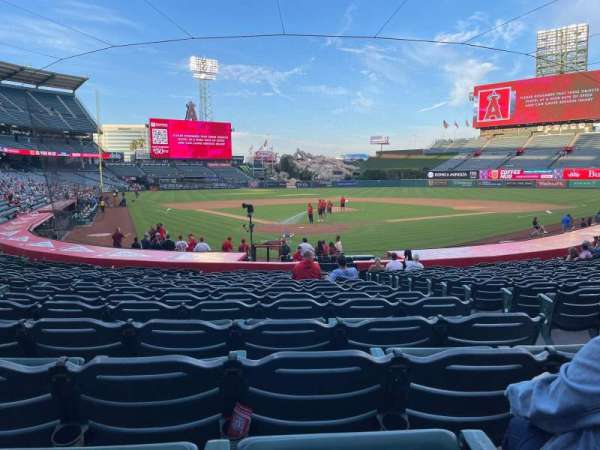 Angel Stadium, section: 119, row: V, seat: 7