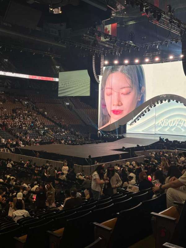 Scotiabank Arena, section: 121, row: 16, seat: 4-6