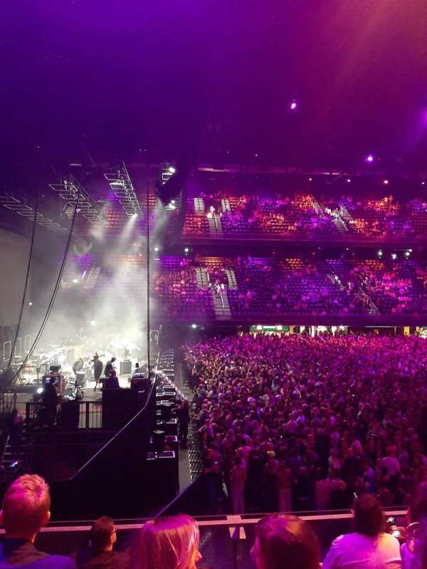 Ziggo Dome, section: 111, row: 6, seat: 401