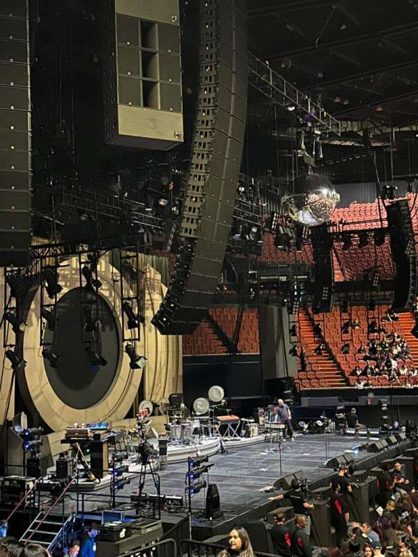 Kia Forum, section: 125, row: 6, seat: 10