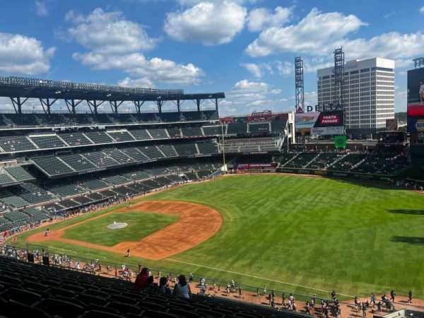 Truist Park, section: 315, row: 10, seat: 4