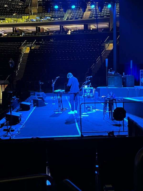 Madison Square Garden, section: 109, row: 5, seat: 9