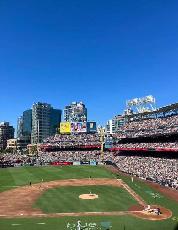 Petco Park, section: 206, row: 7