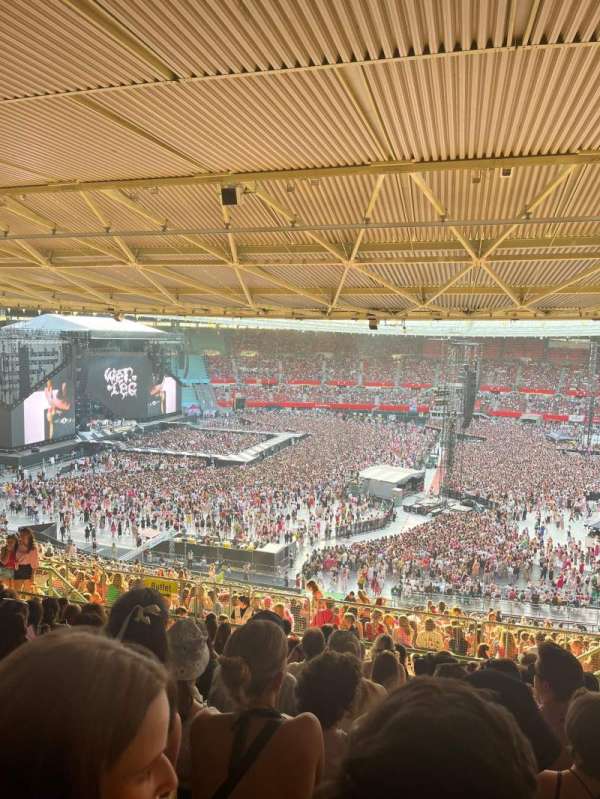 Ernst Happel Stadion, section: sektor e block f, row: 11, seat: 125