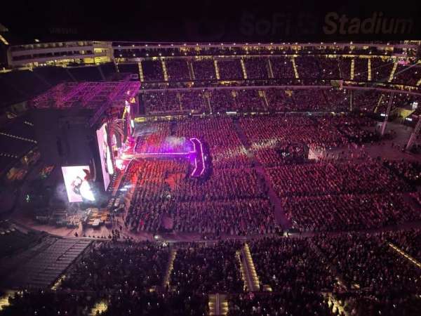 SoFi Stadium, section: 412, row: 1, seat: 3