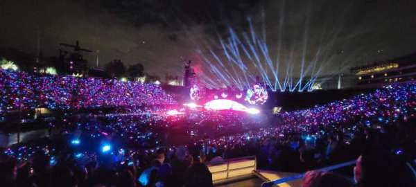 Rose Bowl, section: 15-L, row: 43, seat: 6