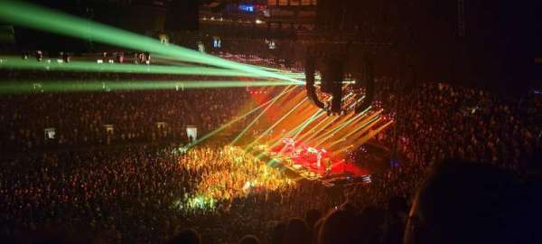 Madison Square Garden, section: 211, row: 8, seat: 3