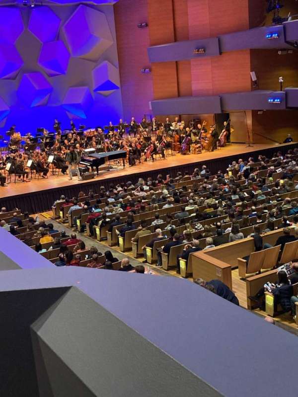 Orchestra Hall, Detroit, section: Balcony A, row: 1, seat: 33