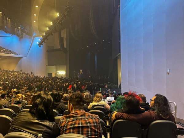 Youtube Theater, section: 105, row: P, seat: 24