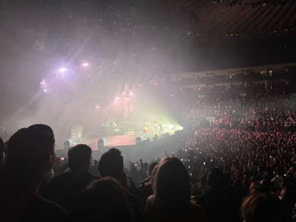 Oakland Arena, section: 115, row: 8, seat: 12